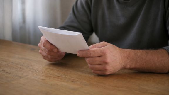 Que faire quand une aide sociale est refusée ? Démarches et recours